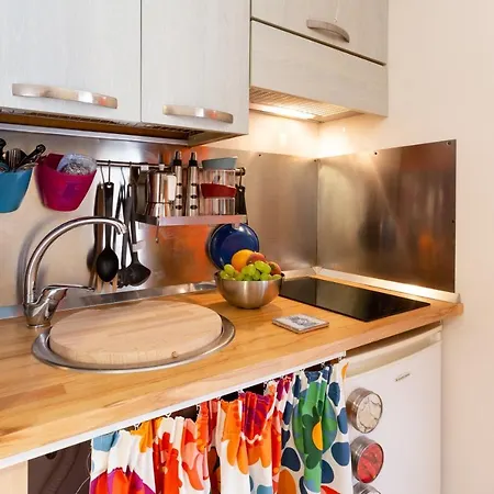 Guesthost - Functional *